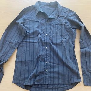 Organic Nau Men's Button-down Size Medium